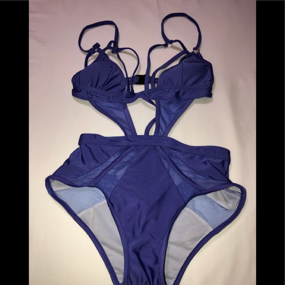 Bathing suit